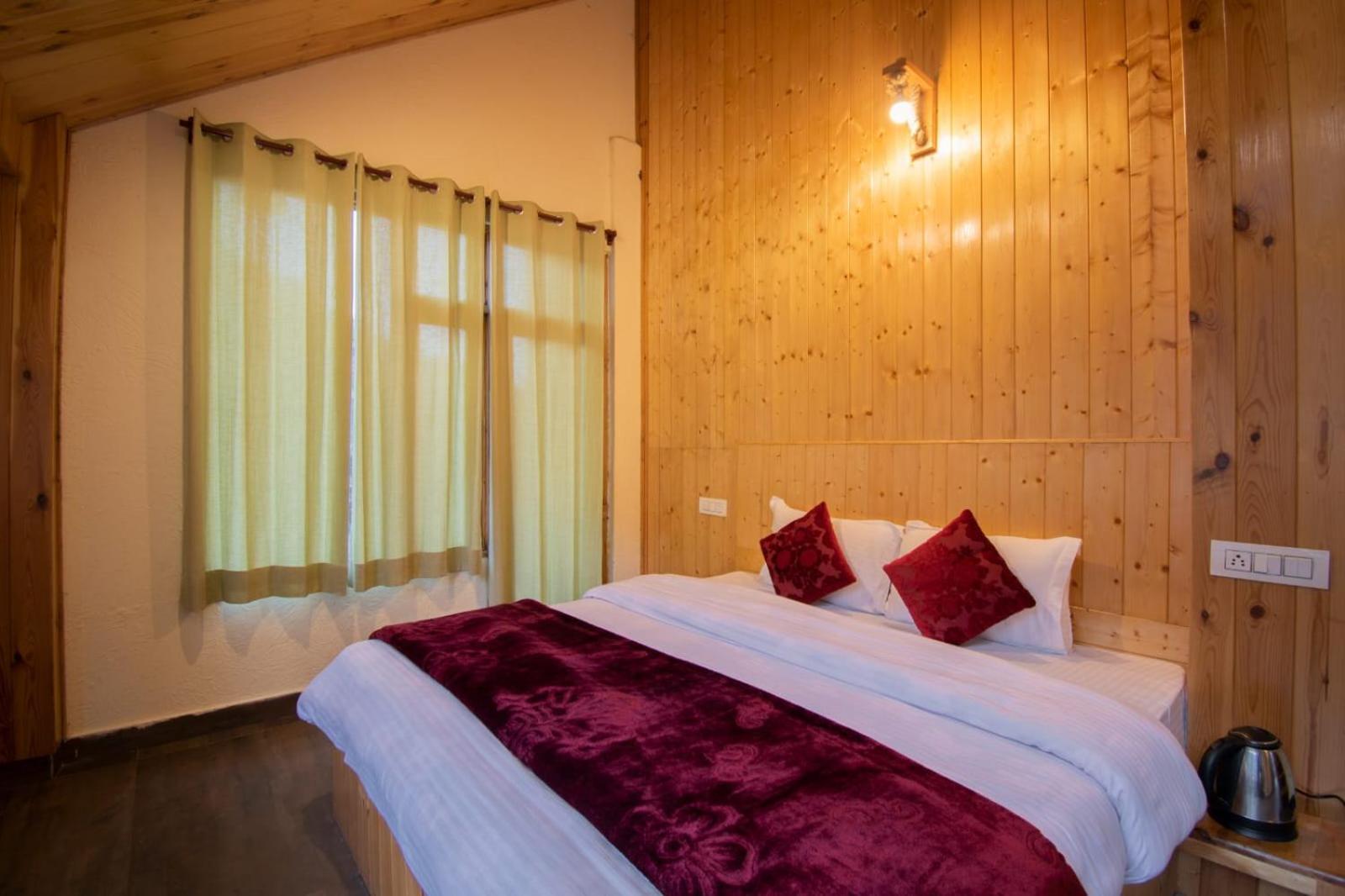 Crystal Mountain Homestay Jibhi